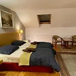 - Palac Slonowice 4*