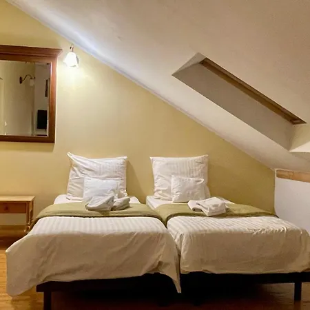 - Palac Slonowice Oda ve Kahvaltı