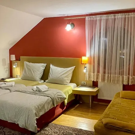 Pałac Słonowice Sp. Z O.o. * Brzeżno