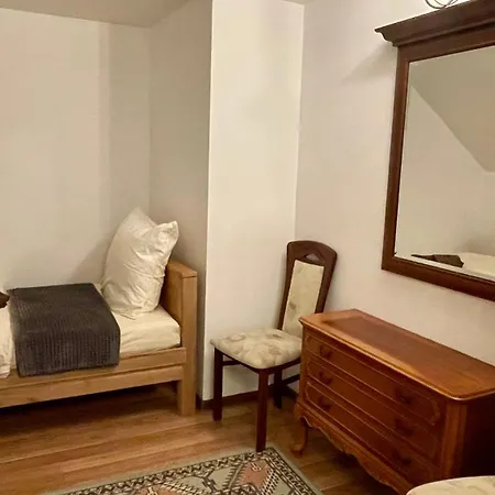 - Palac Slonowice Panzió