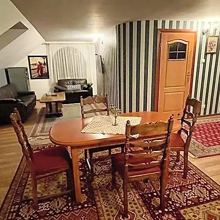לינה וארוחת בוקר - Palac Slonowice 4*