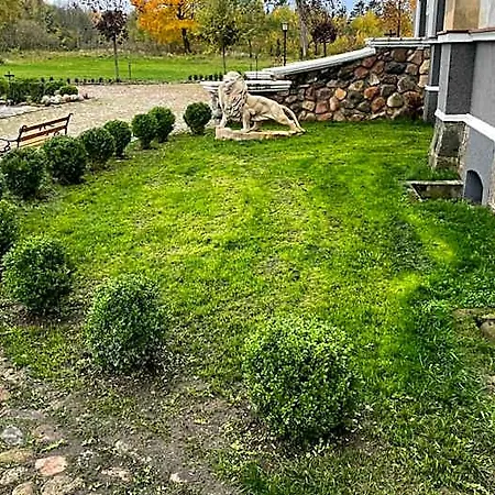 - Palac Slonowice לינה וארוחת בוקר