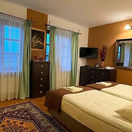 - Palac Slonowice 4*