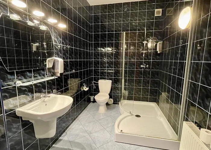 - Palac Slonowice Brzezno (West Pomeranian)