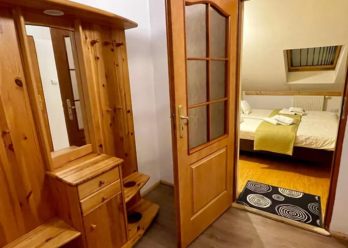 Bed & Breakfast - Palac Slonowice Brzezno (West Pomeranian)
