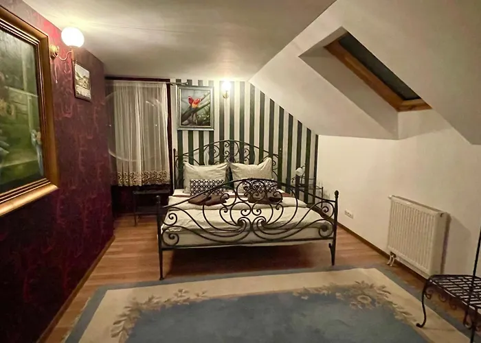 Bed & Breakfast - Palac Slonowice Brzezno (West Pomeranian)