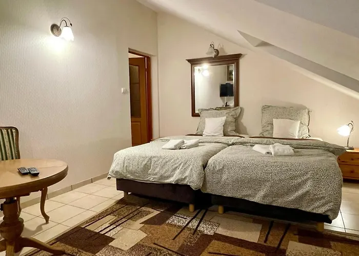 Bed & Breakfast - Palac Slonowice